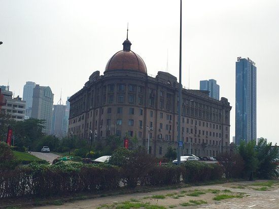 Dalian Gangwan Square